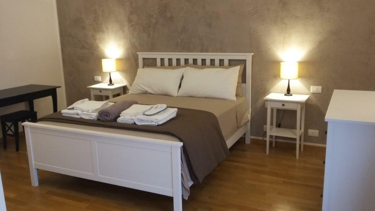 Bed and Breakfast Residenza Leon Кастельнуово-дель-Гарда Экстерьер фото