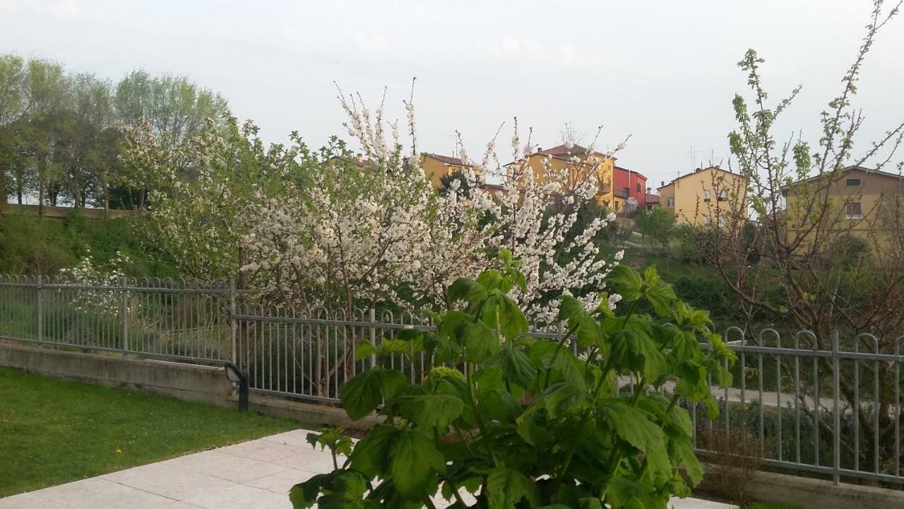 Bed and Breakfast Residenza Leon Кастельнуово-дель-Гарда Экстерьер фото