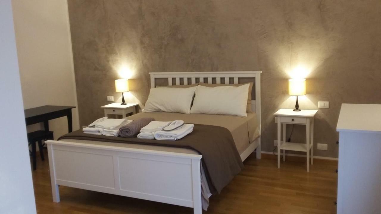 Bed and Breakfast Residenza Leon Кастельнуово-дель-Гарда Экстерьер фото